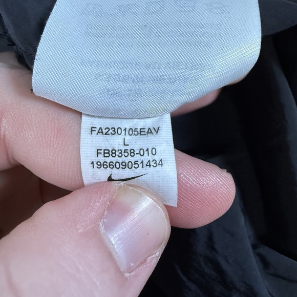 Nike Pants Womens Large Black Sportswear Tech Pack Repel Athletic Windbreaker - Picture 11 of 16